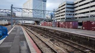 すれ違い2072列車と2073列車JR貨物桃太郎EF210−373と342押し🍑広島駅
