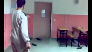 Liselilerden Okulda Veli Toplantısı Skeci