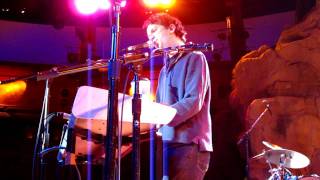 They Might Be Giants - Mr. Me (2011-11-25 - Wolf&#39;s Den at Mohegan Sun, CT)