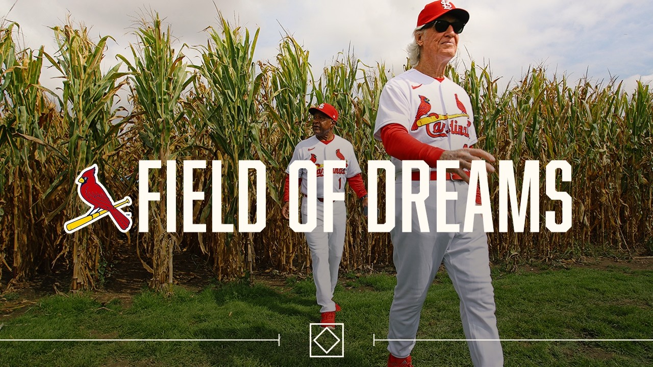 "Wanna Have a Catch?" | When Cardinals Alumni & Fans Teamed Up At The Field of Dreams