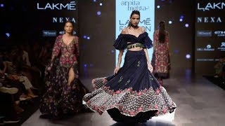 Kriti Sanon Walks For Arpita Mehta | Fall/Winter 2017/18 | Lakme Fashion Week