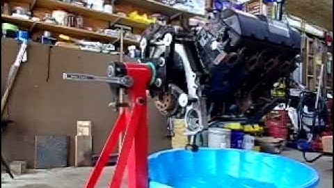 Building a inexpensive Heavy Duty engine rotator that can handle a 800 pound 7.3 Power Stroke Diesel