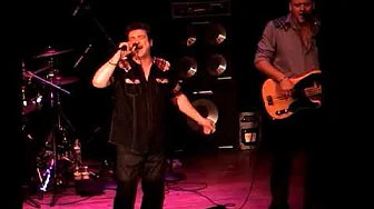 Les McKeown (Bay City Rollers) "Bye Bye Baby" Live @ Infinity Hall 2010 Les McKeown (Bay City Rollers) "Bye Bye Baby" Live @ Infinity Hall 2010
