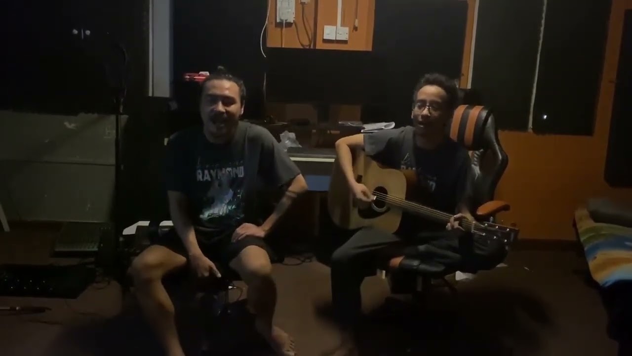 Poe_Gyi_&_Phoe_Lone_-_မထိုက်တဲ့အလင်း(Cover)(IDIOTS)