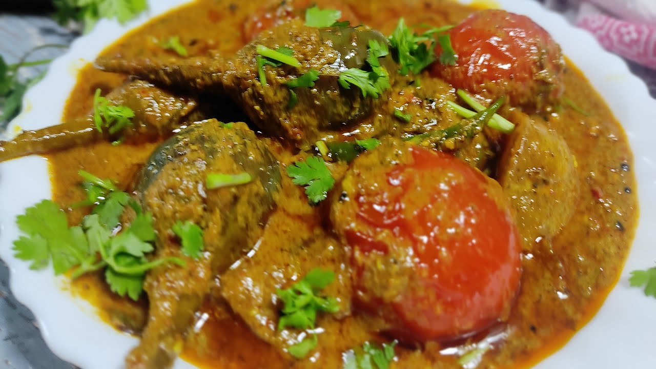 मसाले दार हैदराबादी बैगन रेसीपी || Hyderabadi Baghaar Baigan Recipe ...