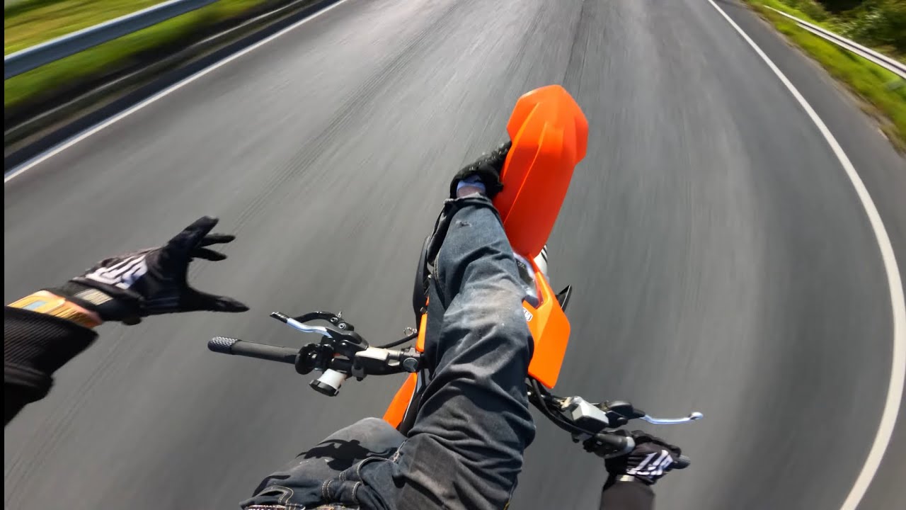 KTM 300 | Raw sound wheelies