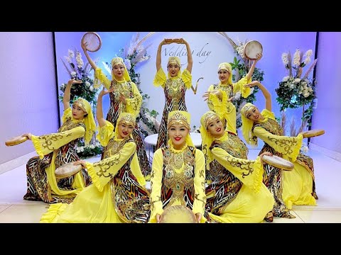 Корейский народный ансамбль "Асадаль". Узбекский танец с дойрами
