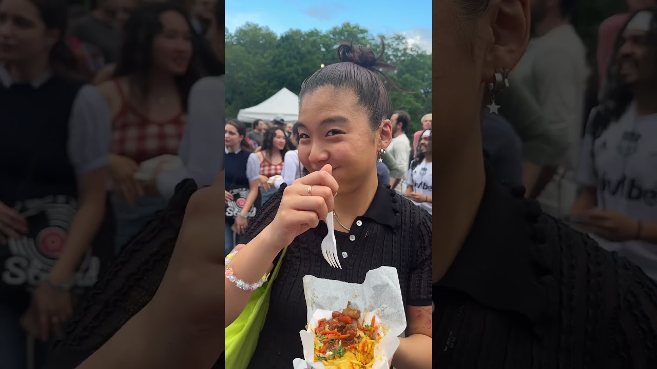 VEGAN NIGHT MARKET IN NYC | VEGAN FOOD IN NEW YORK CITY