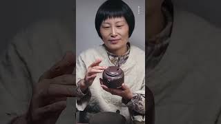 Tea pot or cup☕ Chinese old traditional handcraft of making the soil tea pot. 