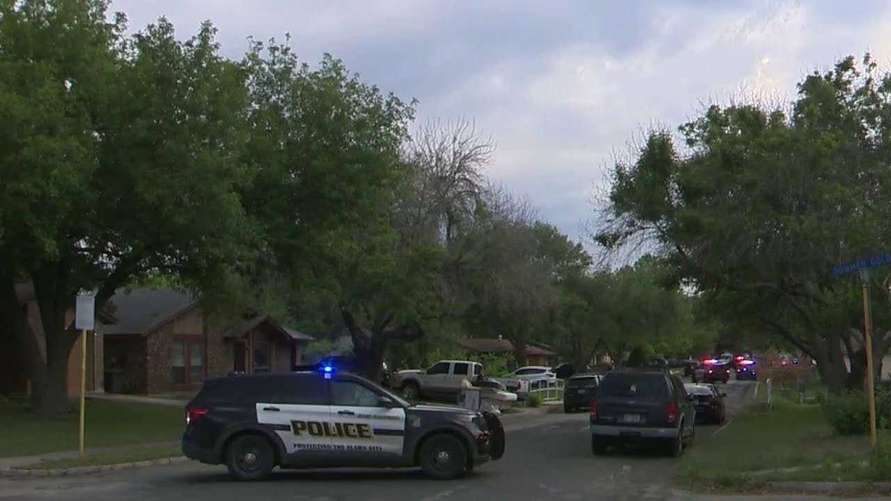 Woman arrested after shooting another woman on Southeast Side, police say