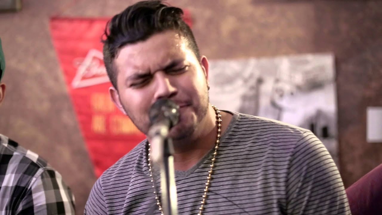 Grupo SambaCord - Vai e Chora (Clip Oficial)