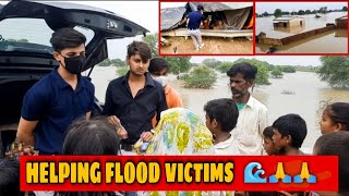 HELPING FLOOD VICTIMS #helpingfloodvictims  // 2021 by Travelfreaksahil 2,027 views 2 years ago 8 minutes, 55 seconds