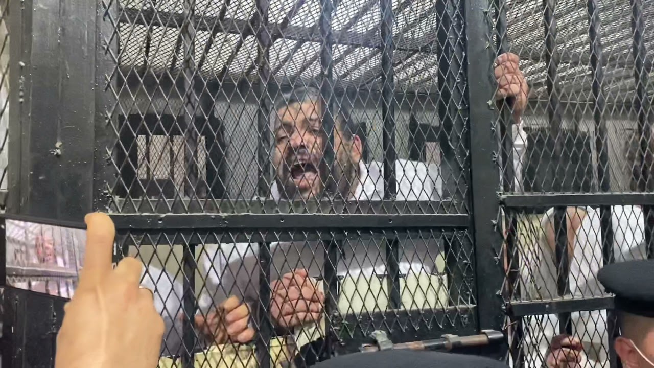 حسن راتب وعلاء حسانين في أول ظهور وبكاء المتهمين في قضية الآثار الكبرى