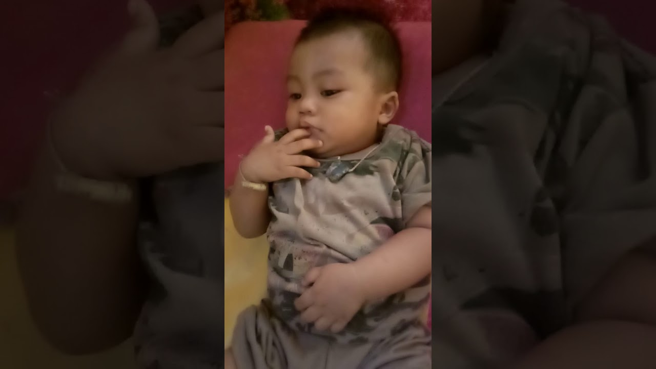 Bayi Lucu lagi pup 