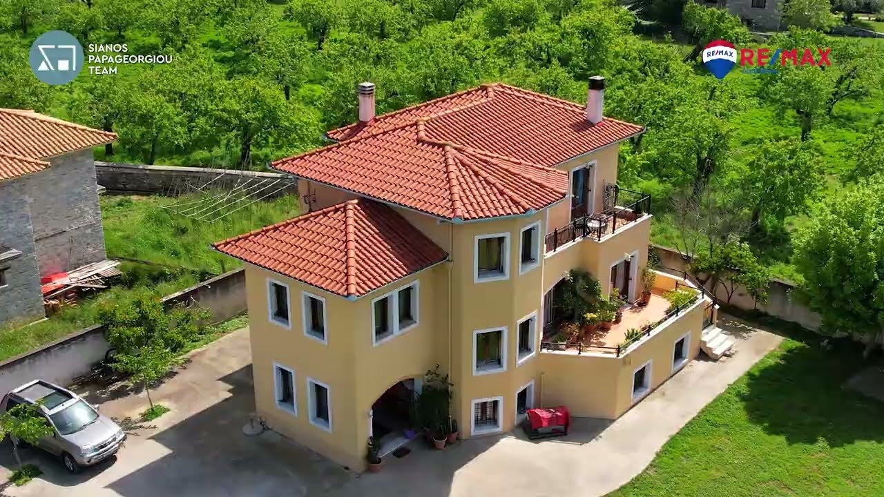 Παρουσίαση μεζονέτας προς πώληση στο Καρνάγιο απο την Μαρία Κωστοπούλου