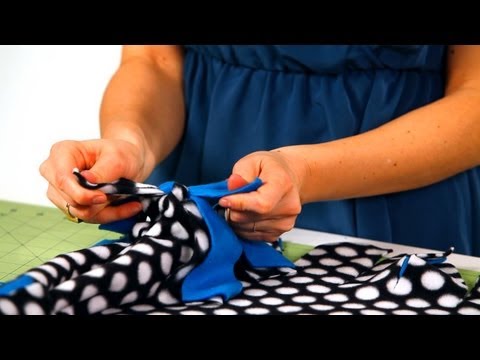 4 different ways to tie a fleece blanket 