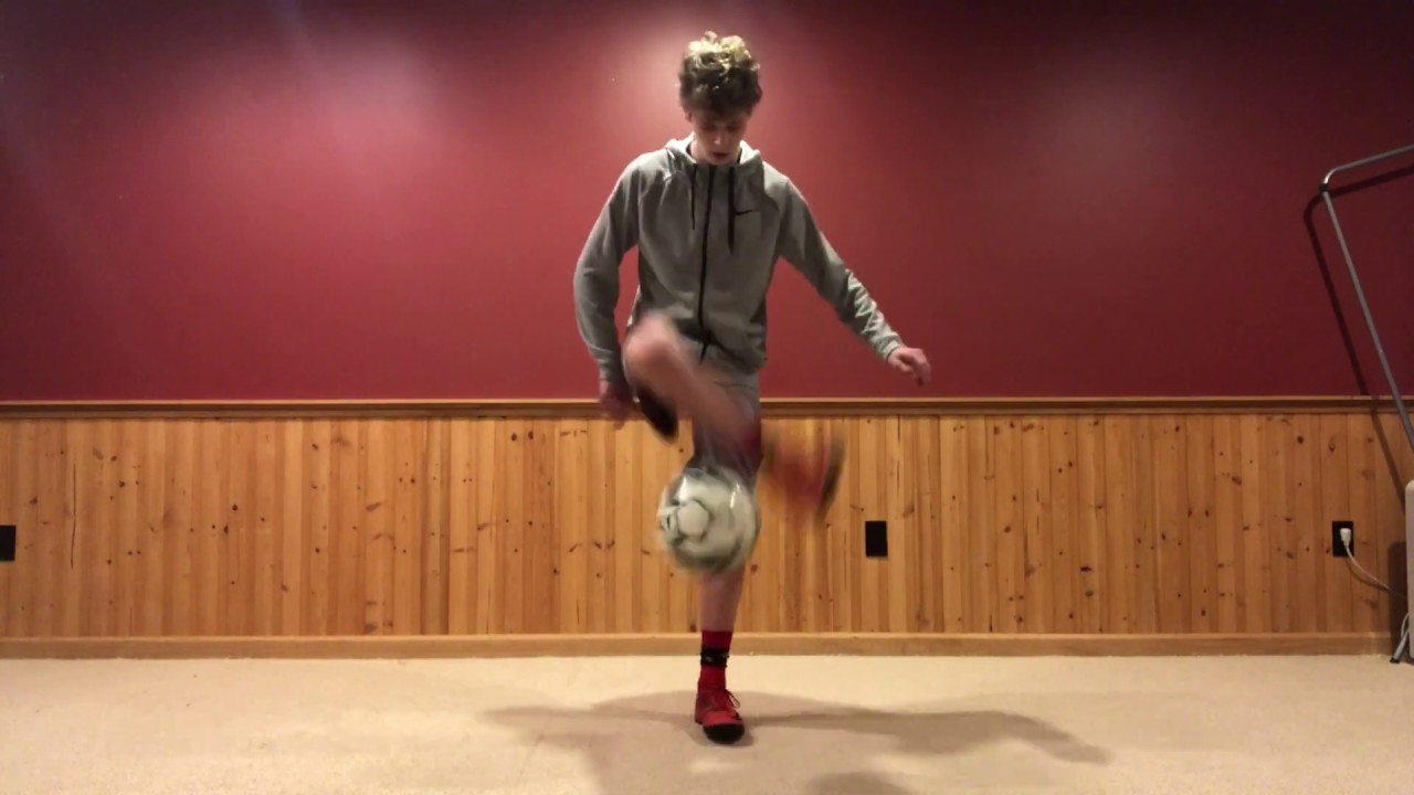 How to do the Around the World (Soccer/Freestyle trick) YouTube