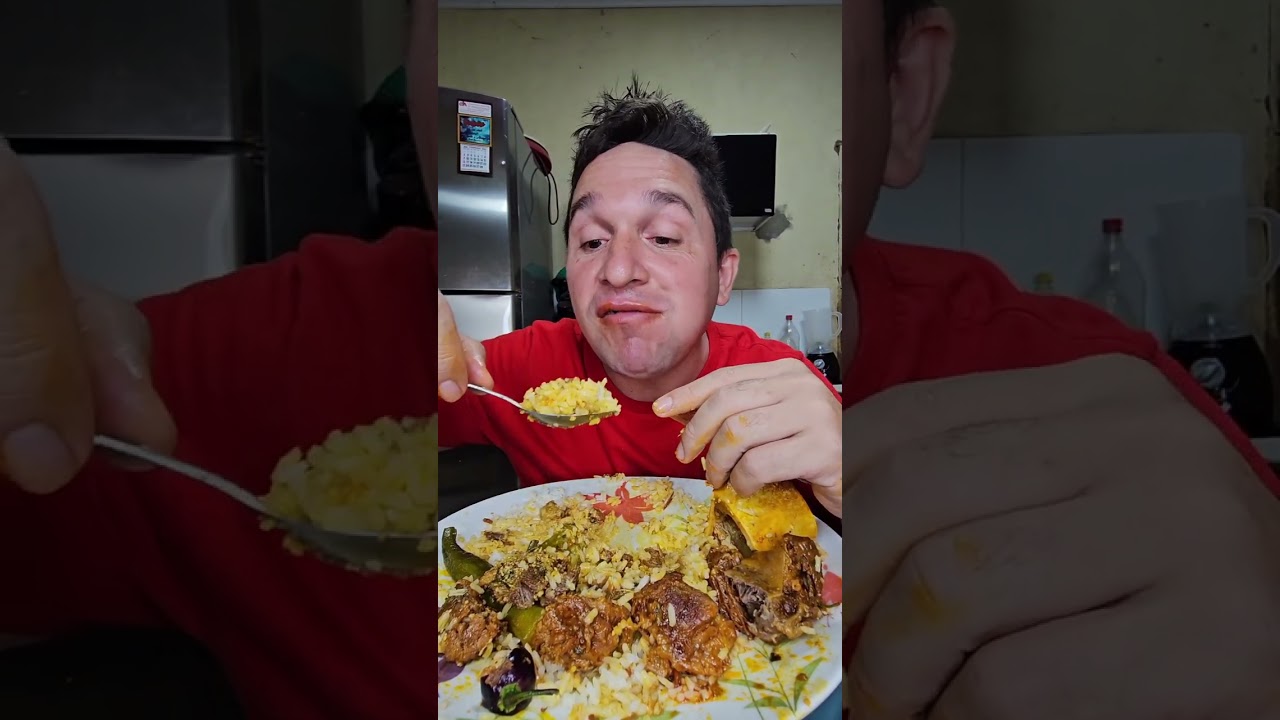 comida de nordestino é chambaril de boi com maxixi e quiabo 