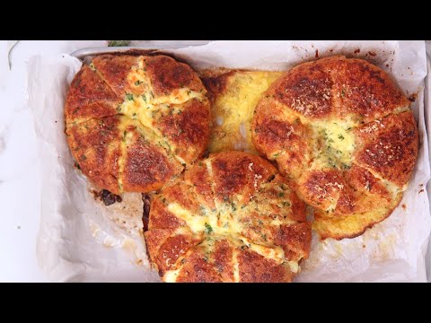 Korean cheesy garlic bread, from the video