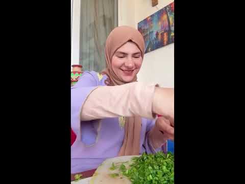 طبخنا دولمة اني وامي ستوريات الانستكرام بيت اهلي