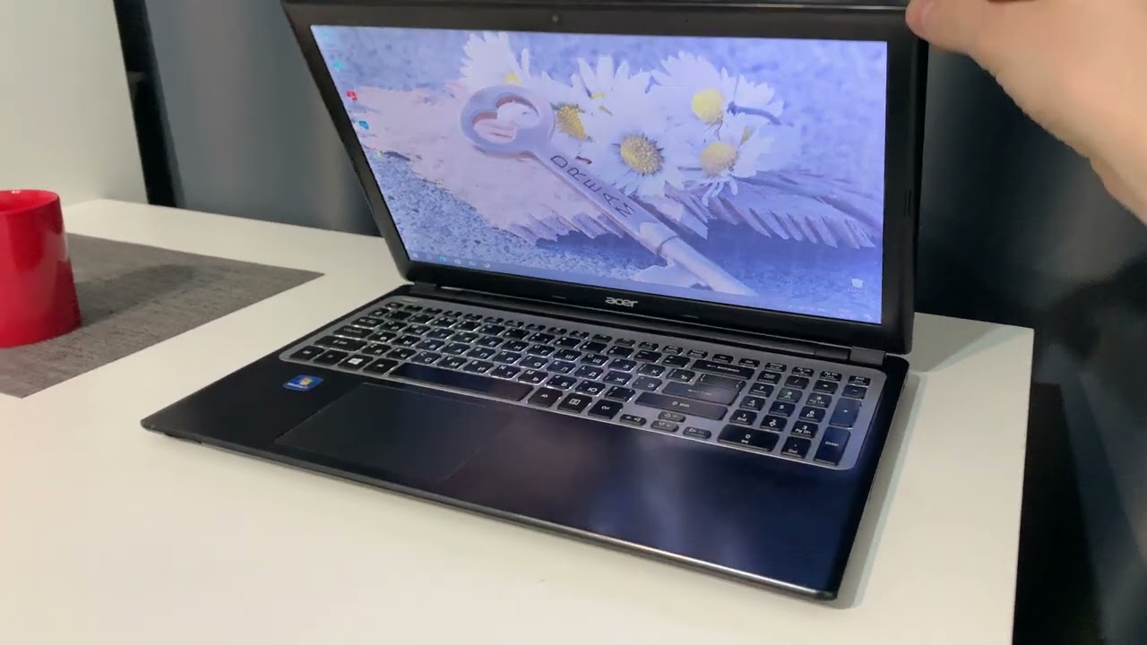 Acer i5-3317u, Ram 8gb, SSD 128gb, HDD 500gb, gt 620m