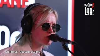 STÉPHANE en live avec "Douleur je fuis" dans Europe 2 Lab