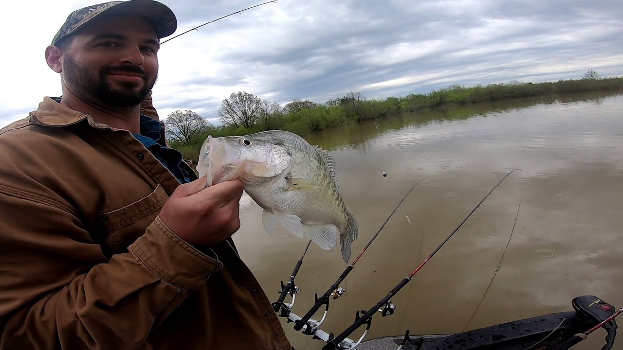 Crappie Fishing On Grenada Lake Day 2 - YouTube