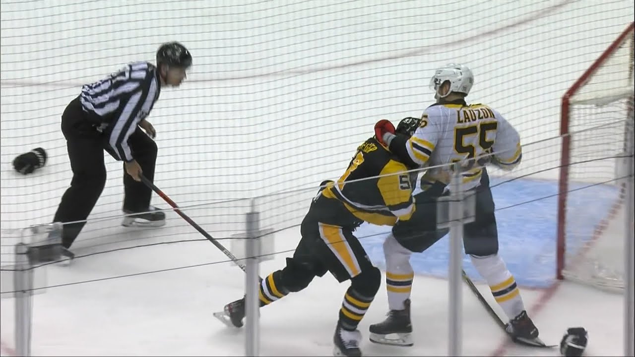 Jeremy Lauzon fights Teddy Blueger 4/27/21