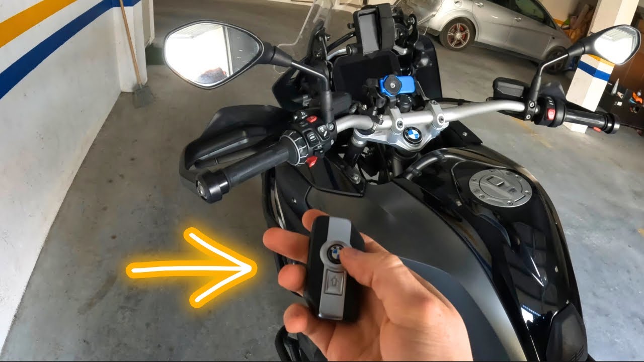 BMW Motorrad Dual USB Charger  BMW Motorcycles Southeast Michigan