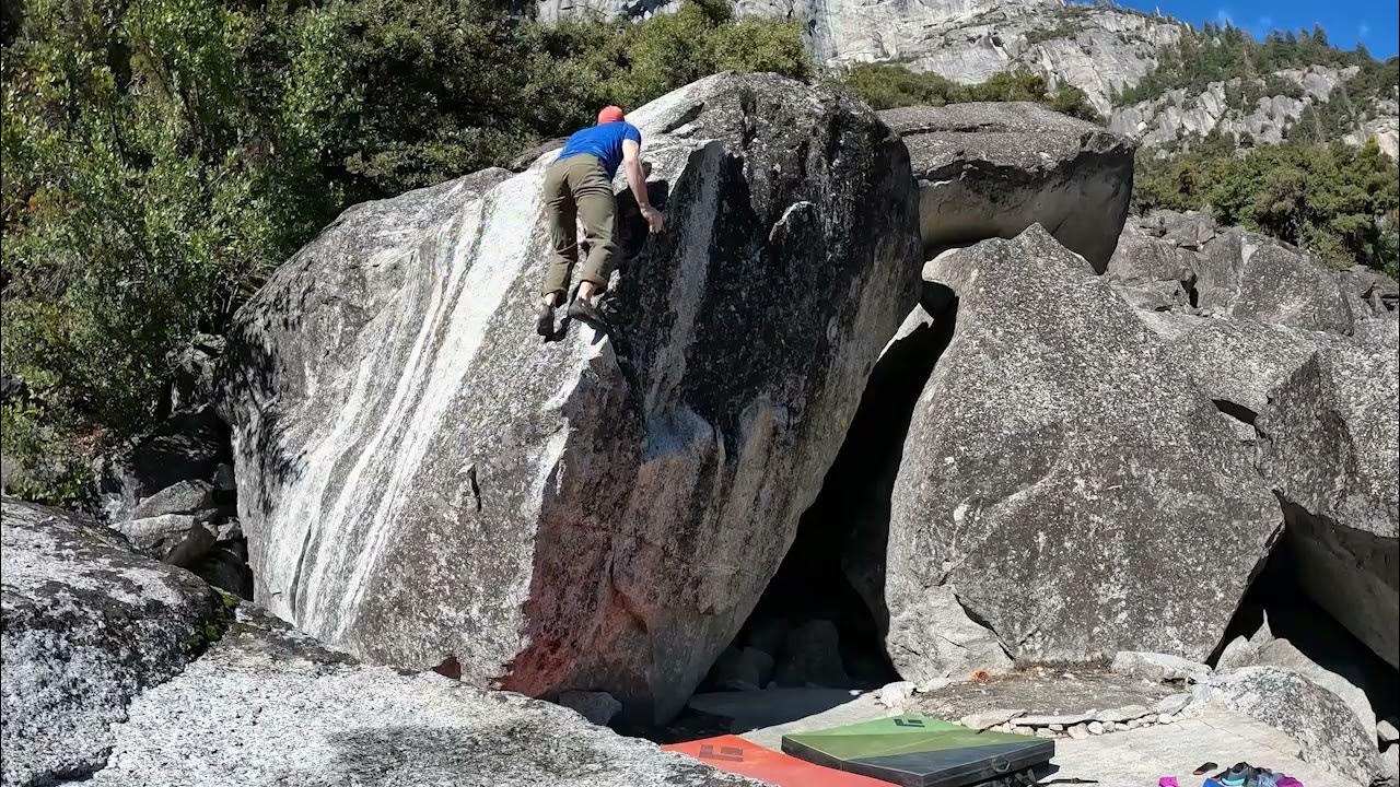 Yosemite Bouldering Camp 4, 5.10 Finger Crack Boulder, Bivy Arete (V1) YouTube