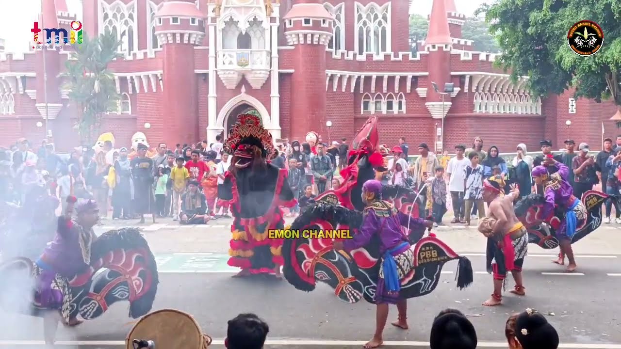 Rampak Barong PUTRO BANDIL BUDOYO Tour JAKARTA - TAMAN MINI INDONESIA INDAH.