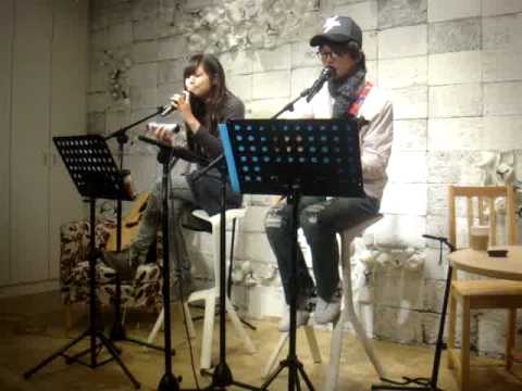 吳汶芳&謝震廷 - How deep is your love | Ahouse LIVE