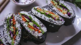 Vegane Sushi-Sandwiches [Onigirazu]