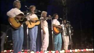 Download Lagu De syngende husmødre: Marina Marina MP3