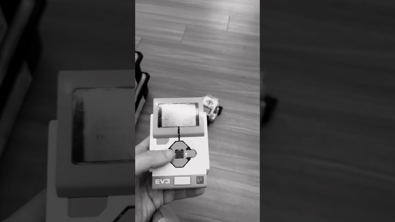 LEGO EV3-Bluetooth remote control car