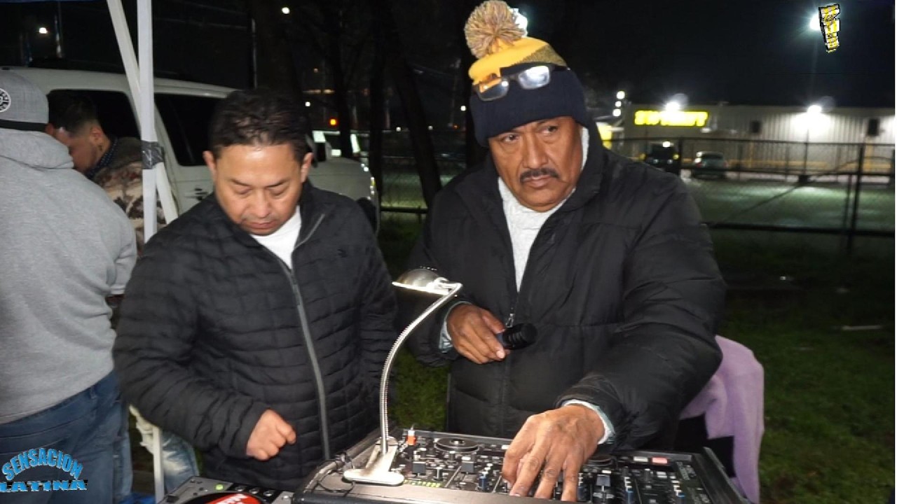 SONIDO SENSACION LATINA -EN LA CAPIRUCHA- - YouTube