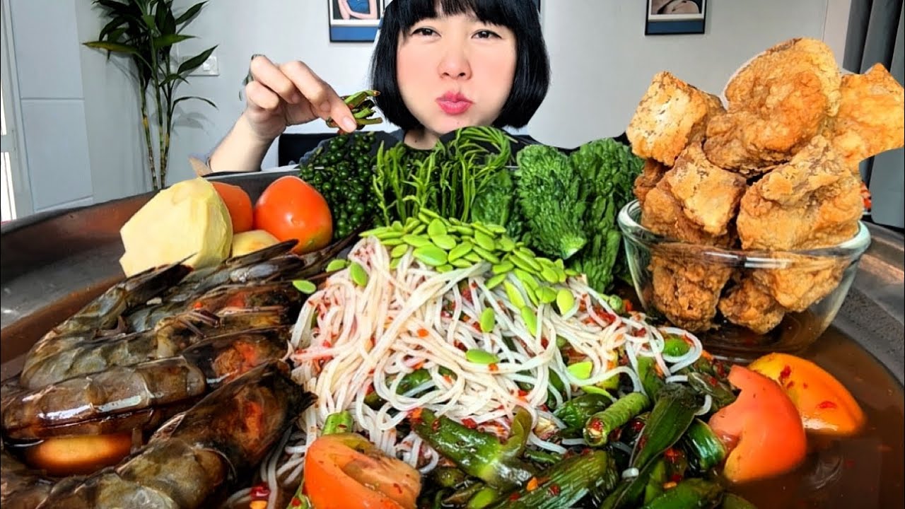 Thaifood ASMR ตำขนมจีนใส่ผักก้านจอง กุ้งดอง Khanom Jeen papaya salad with fresh shrimp MUKBANG show