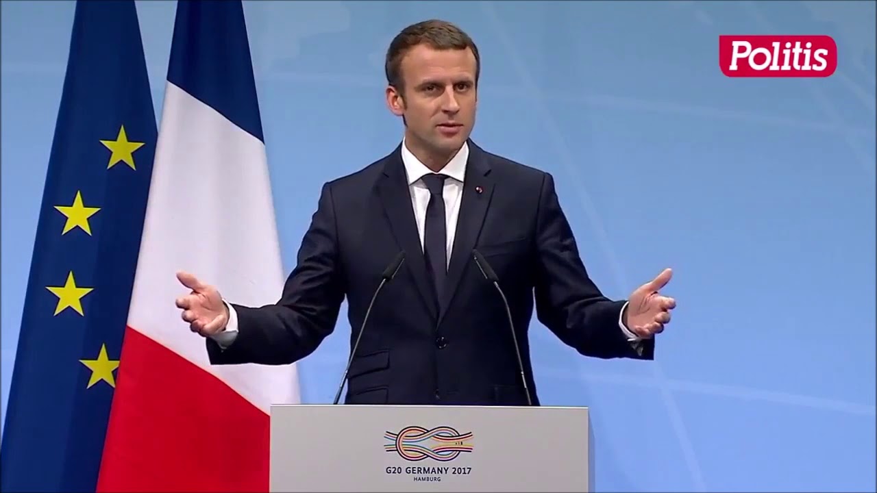 Les insultes de #Macron - YouTube