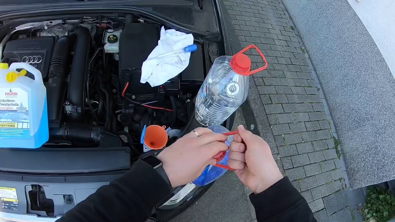 PKW Scheibenwaschanlage befüllen - Scheibenwischer Frostschutz prüfen  Wischwasser nachfüllen Audi A3 