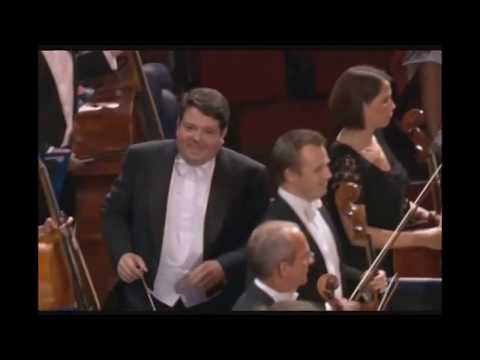 Bach-Stokowski - Toccata and Fugue in d minor - Andrew Litton conducts