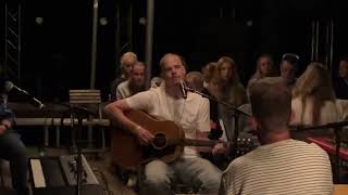 Matthijn Buwalda - Ameland (akoestisch) at Graceland In the Round 16-08-2025