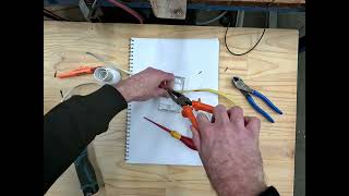 How to wire a two-way light switch. #lighting #nztradie #learning