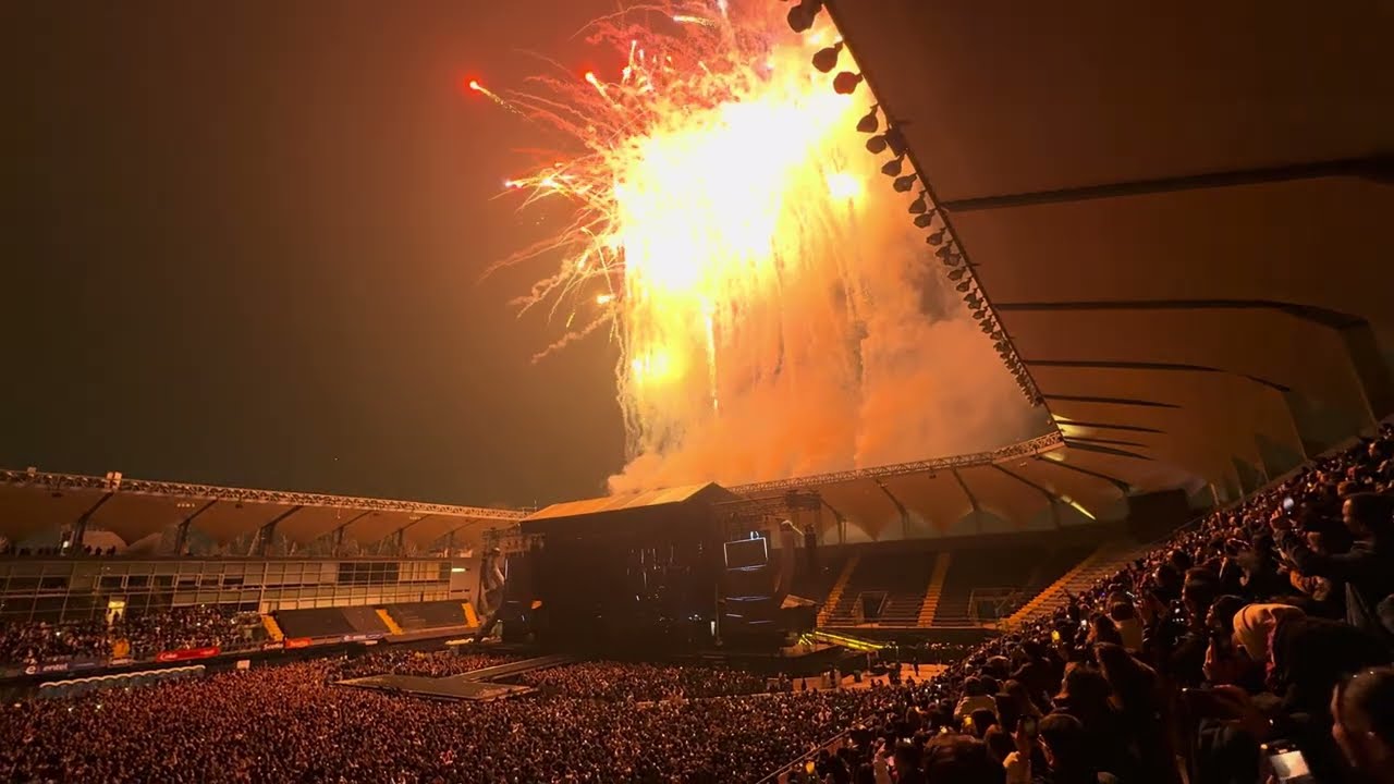Katy Perry - Firework | The Lifetimes Tour en Chile 2025 🇨🇱 