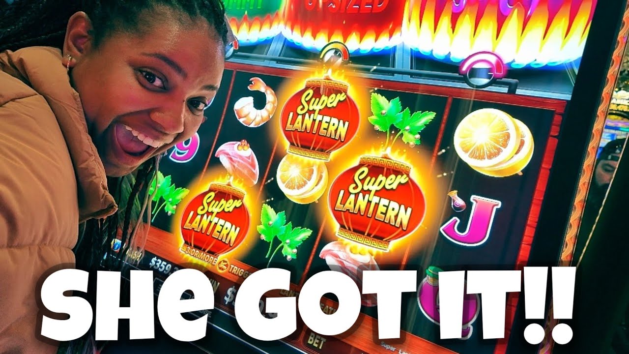 She Got The Super Lantern Bonus!! 😱