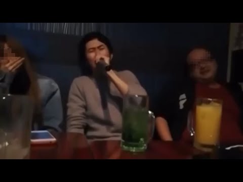 クラスで普段目立たない奴がカラオケで歌う時の反応