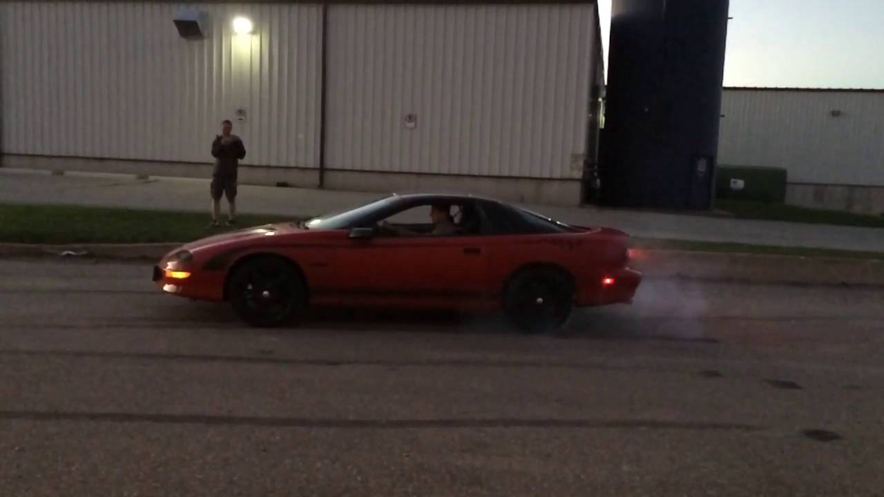 rough night Rough Gliders - 1993 Camaro Z28 Burnout