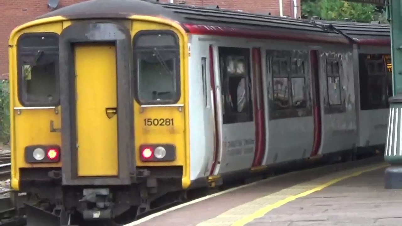 Pontypridd train station. train going to Merthyr Tydfil