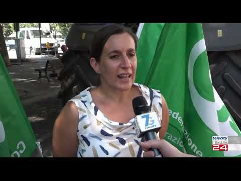 19/7/2022 - Caro carburante e siccità, agricoltori protestano davanti a Prefettura di Alessandria