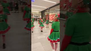 Les Lutins Du Père Noël Danse Partie 2