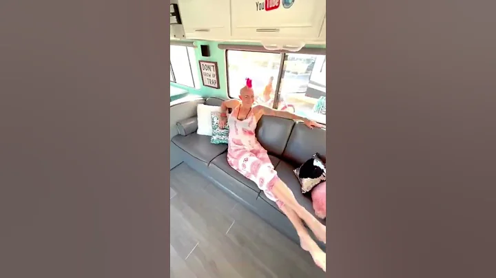 Family of 5 Living in an RV- RV Tour